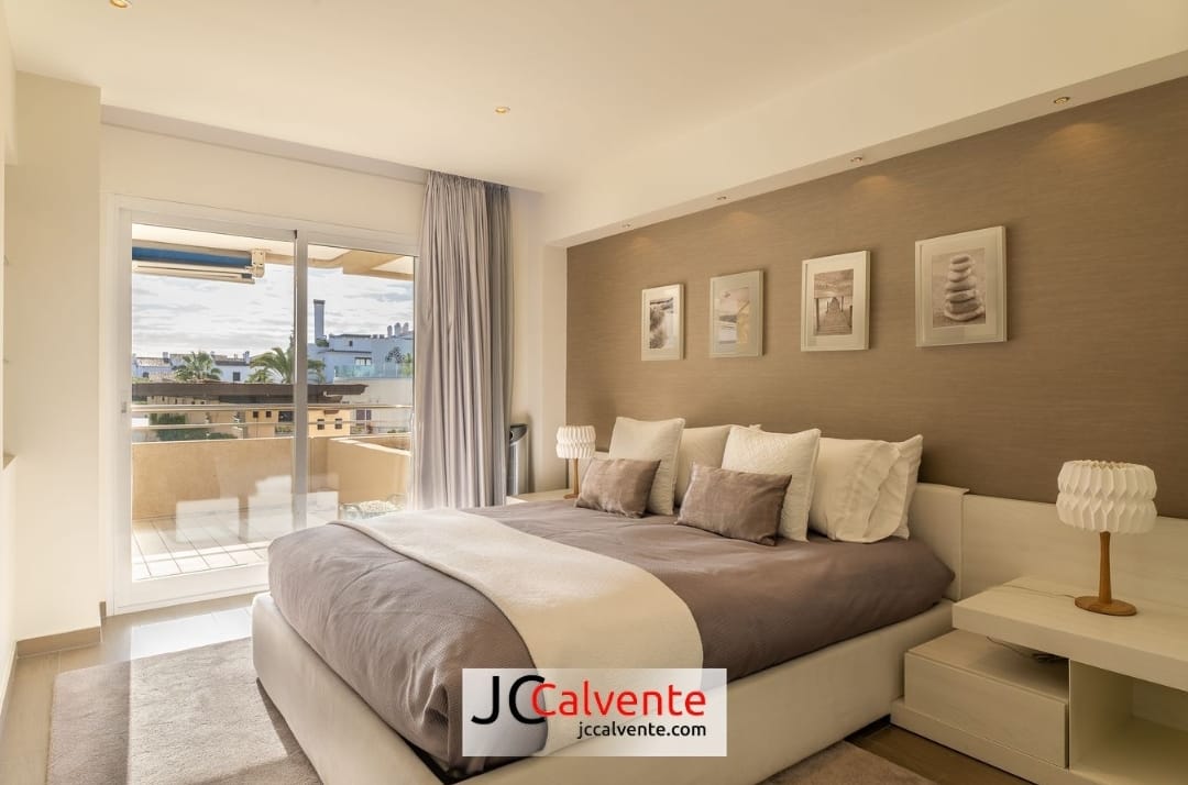 Magnífico apartamento en la urbanización Marina Banús